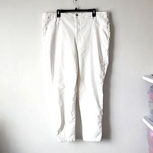 AMERICAN EAGLE next level stretch curvy highrise jeggings white size 24